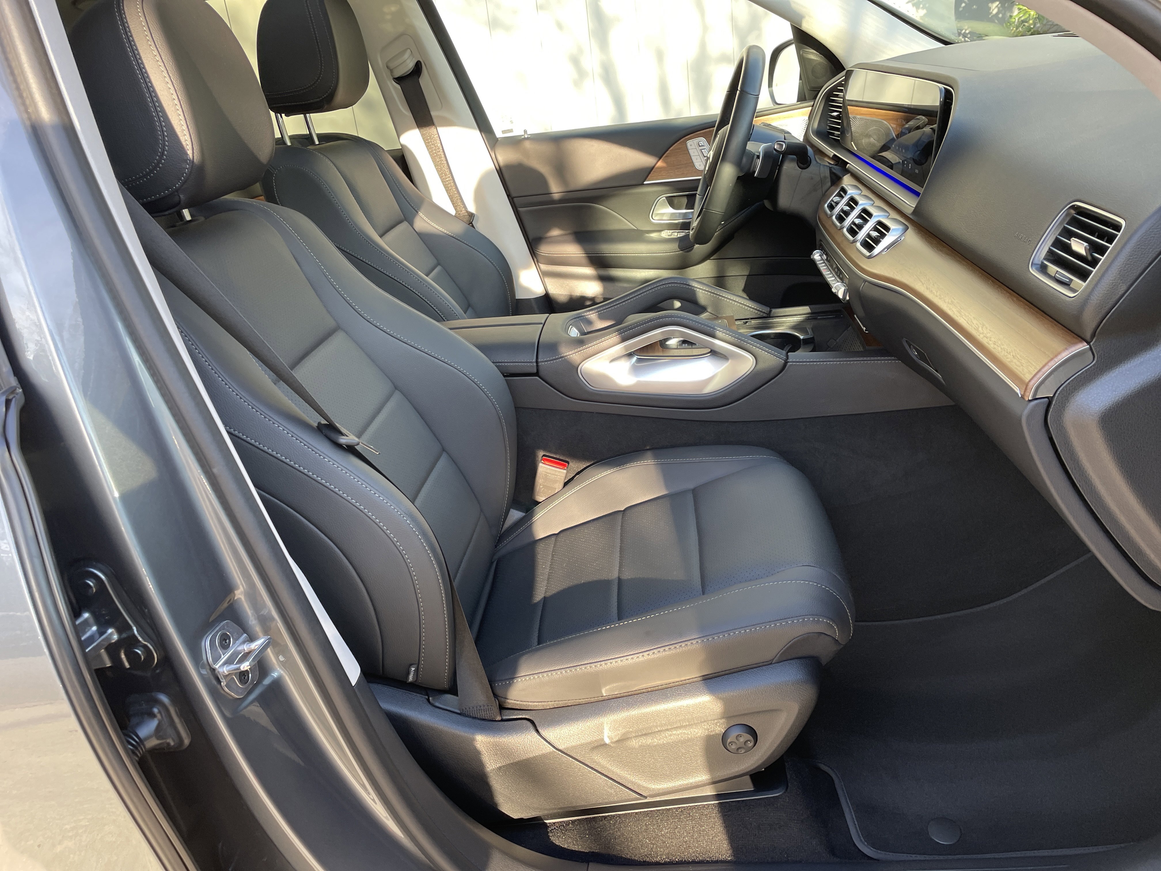 Certified 2025 Mercedes-Benz GLE 350 4MATIC image 49