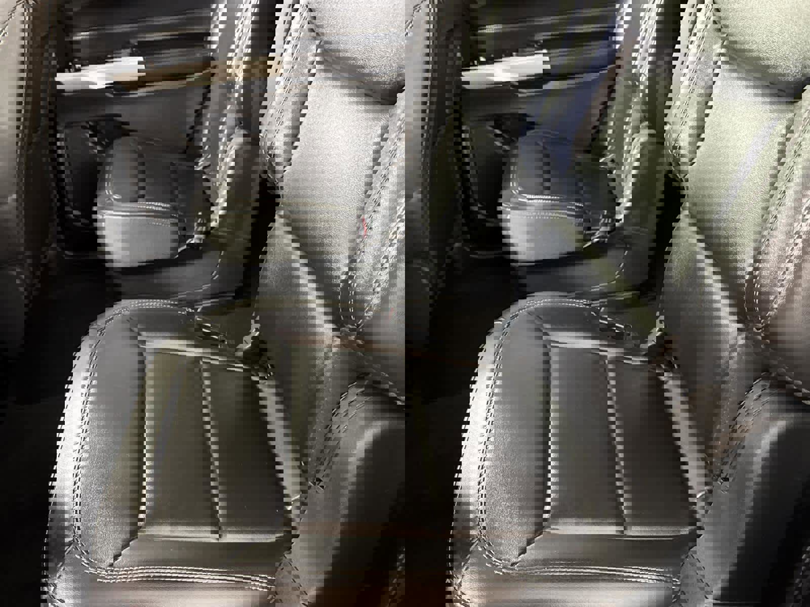 Used 2022 Ford Explorer XLT w/ Equipment Group 202A image 13