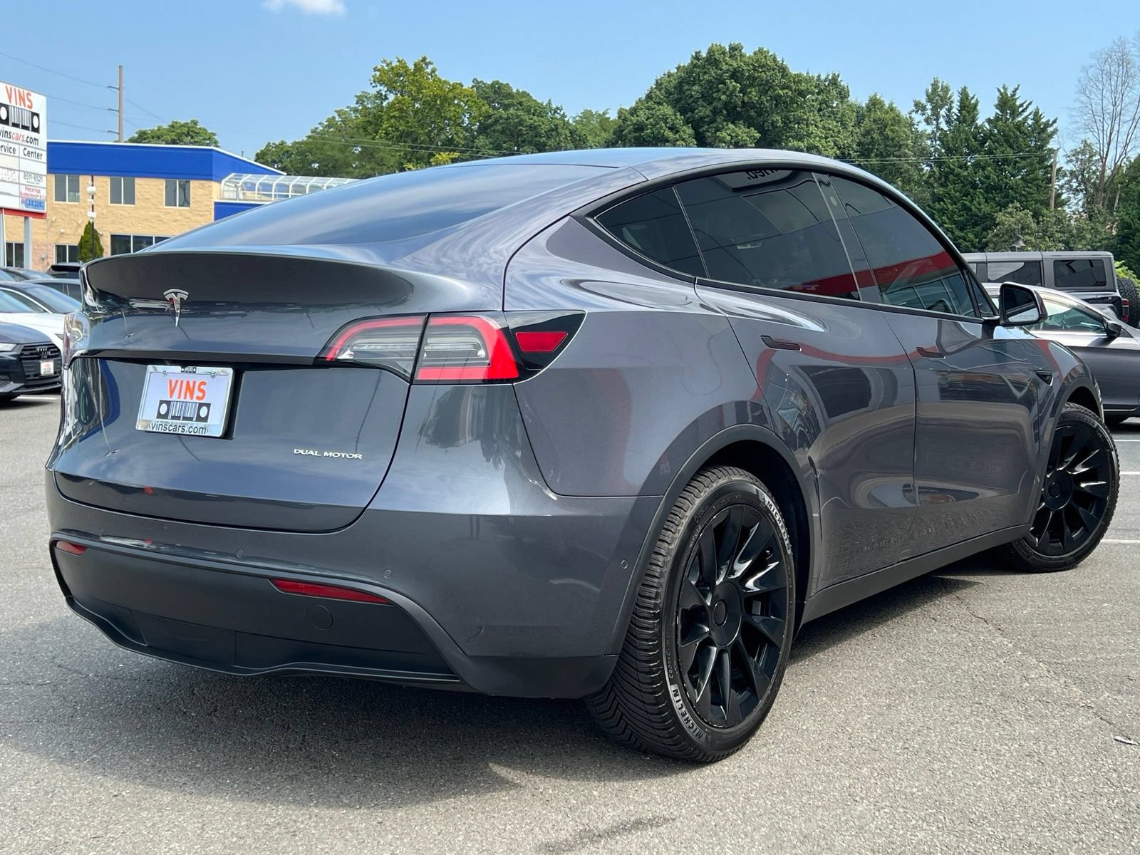 Used 2021 Tesla Model Y Long Range AWD/4WD image 11