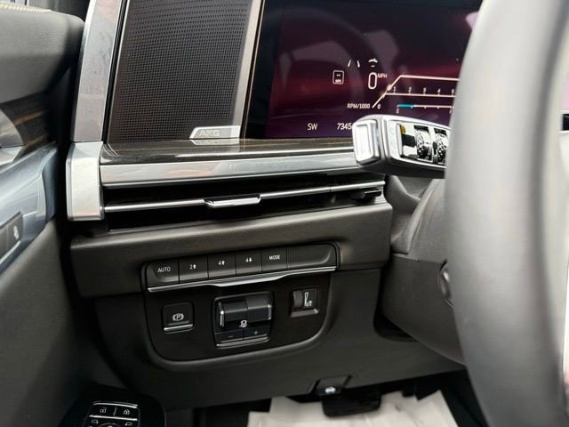 Certified 2025 Cadillac Escalade Premium Luxury image 15