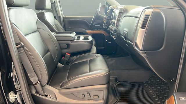 Used 2018 Chevrolet Silverado 1500 LTZ w/ Sport Package AWD/4WD image 22