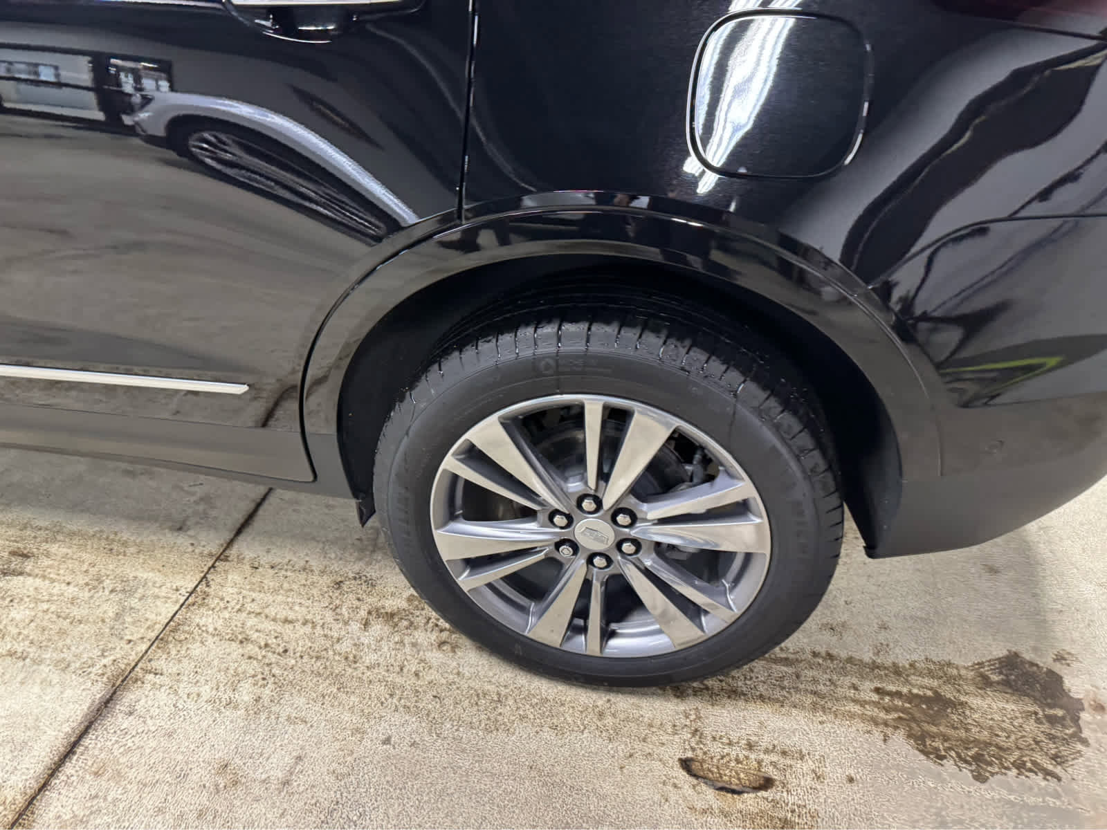 Used 2024 Cadillac XT5 Premium Luxury w/ Platinum Package image 9