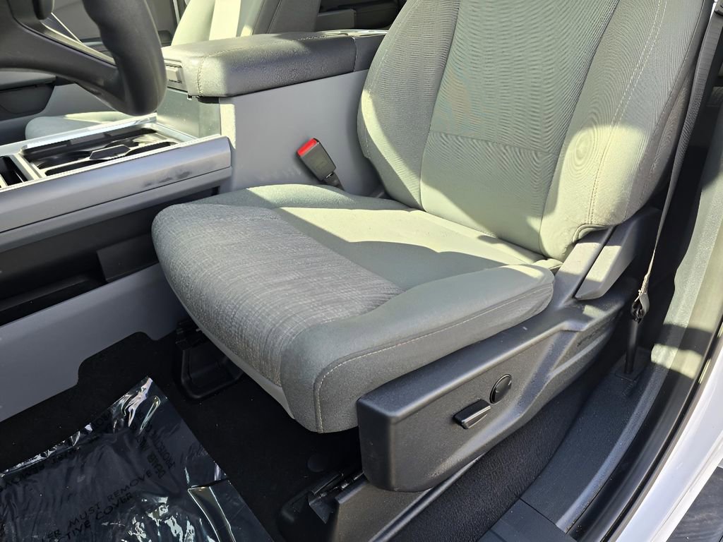 Used 2024 Ford F250 XLT w/ FX4 Off-Road Package image 14