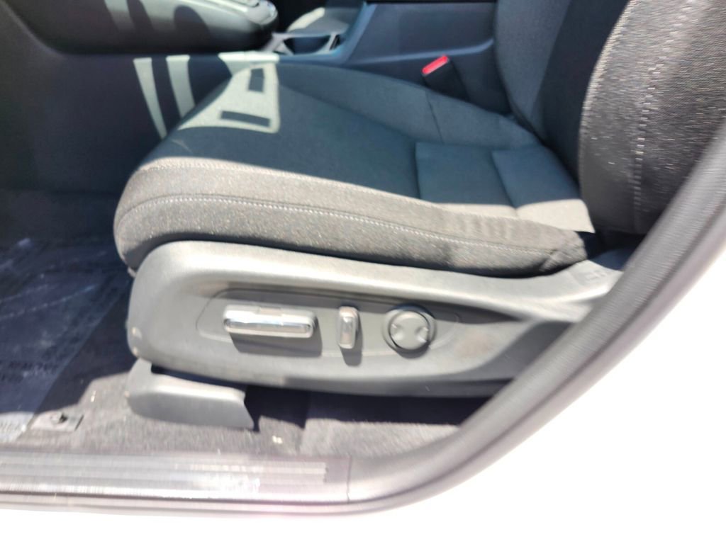 New 2026 Honda CR-V EX image 9