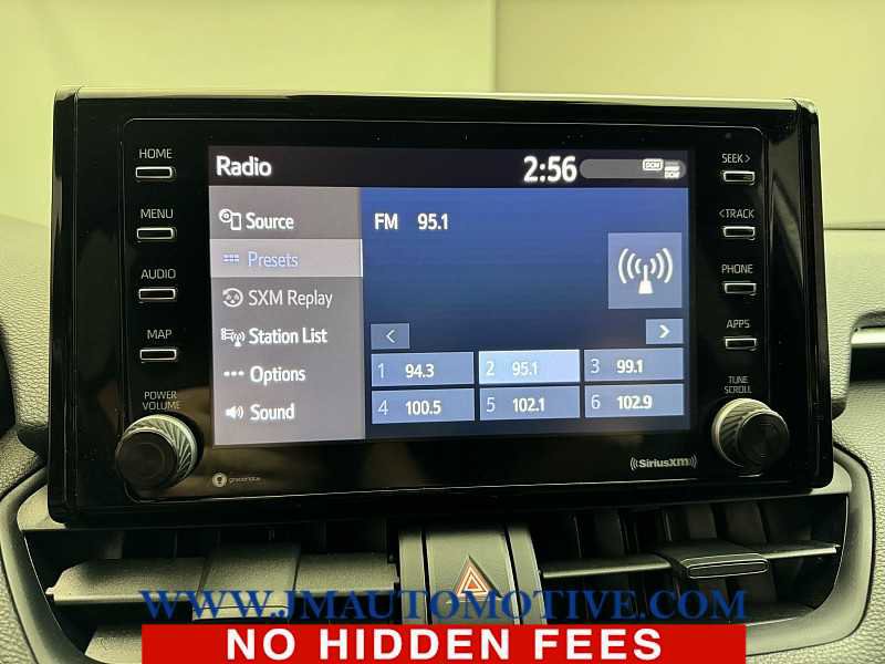 Used 2021 Toyota RAV4 SE w/ Weather & Moonroof Package image 25