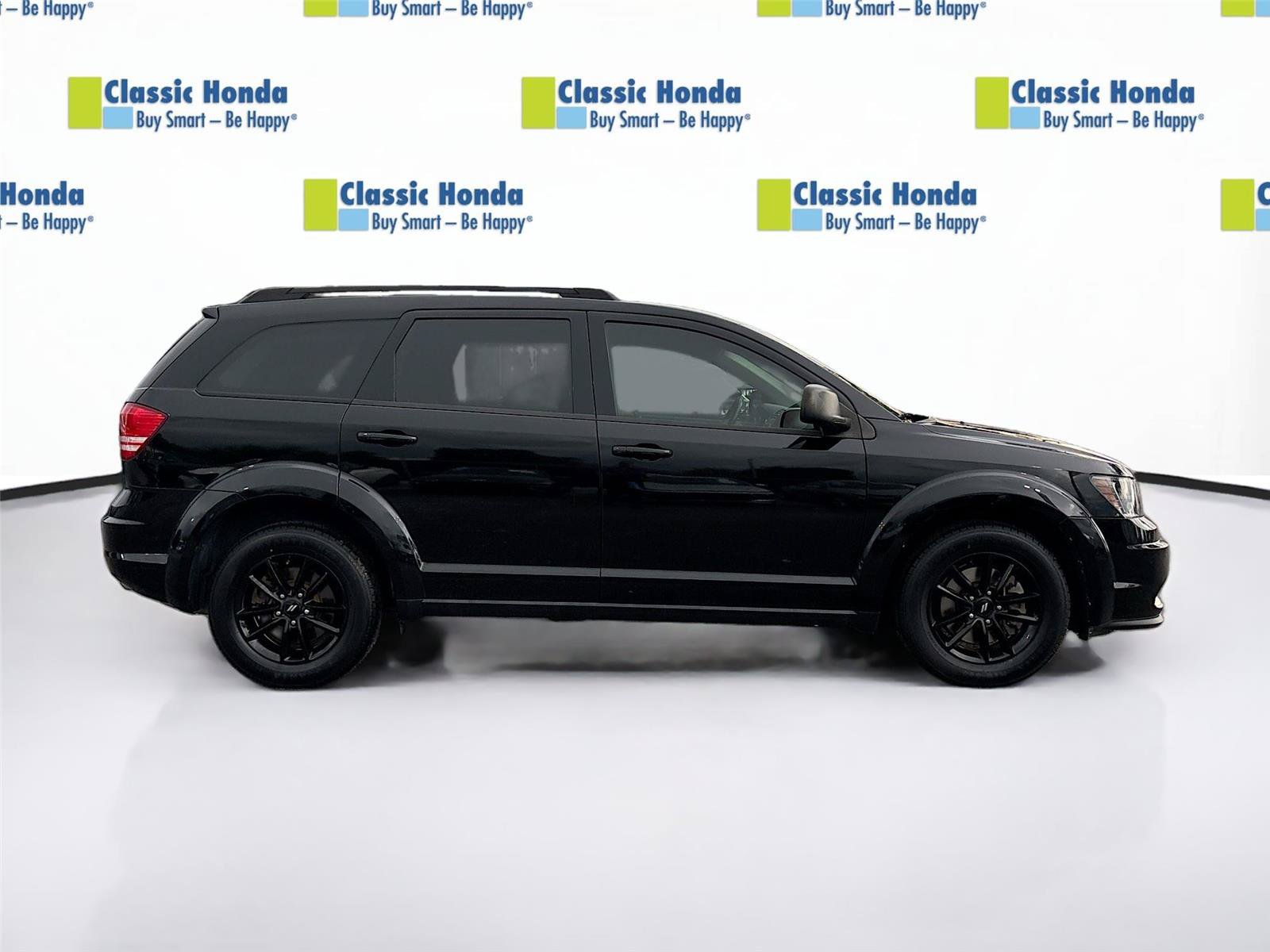 Used 2020 Dodge Journey SE w/ SE Popular Equipment Group FWD image 9