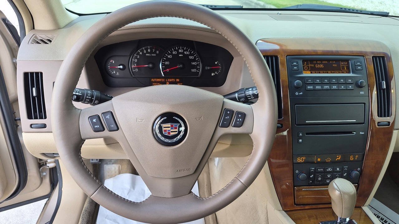 Used 2005 Cadillac STS w/ Preferred Equipment Group RWD image 28