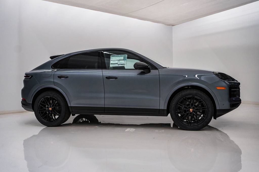 New 2026 Porsche Cayenne Coupe AWD/4WD image 9
