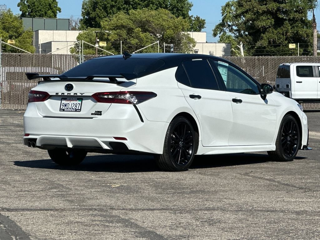 Used 2024 Toyota Camry XSE FWD image 3