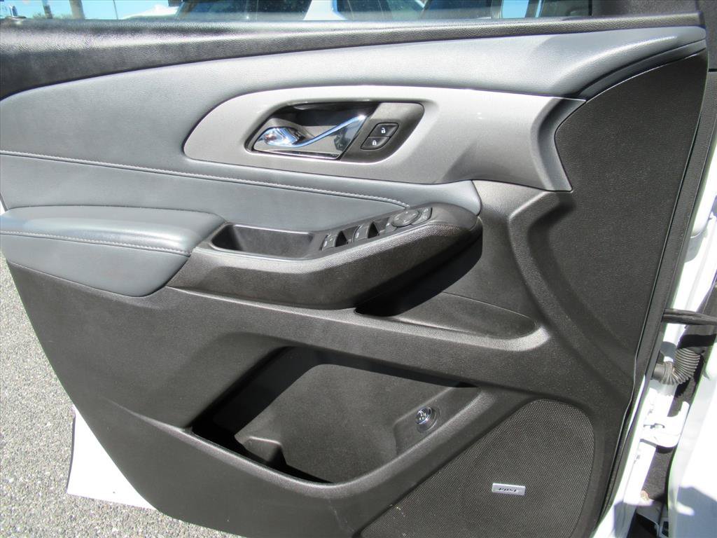 Certified 2021 Chevrolet Traverse LT w/ LT Premium Package FWD image 21