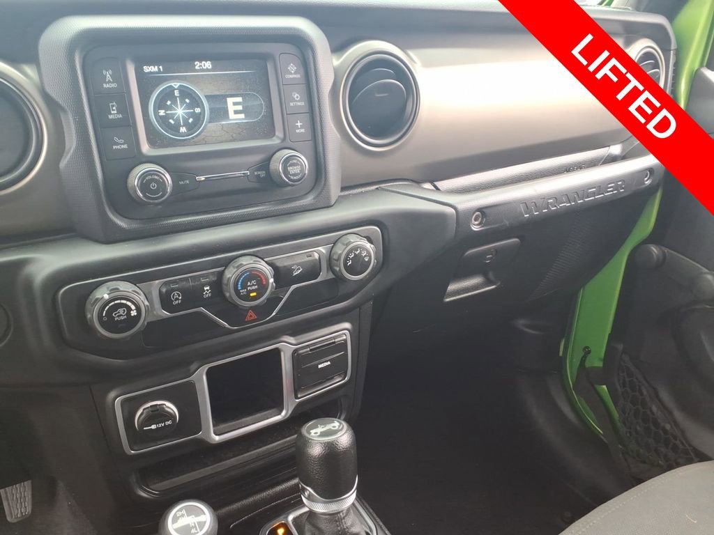 Used 2018 Jeep Wrangler Unlimited Sport image 29