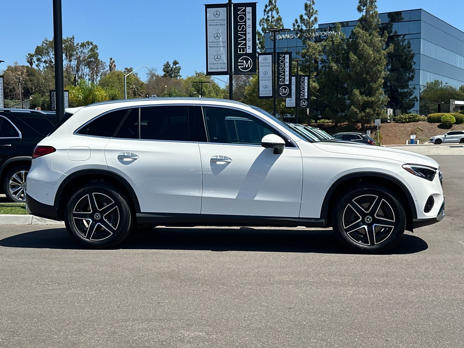 Certified 2026 Mercedes-Benz GLC 300 4MATIC image 2