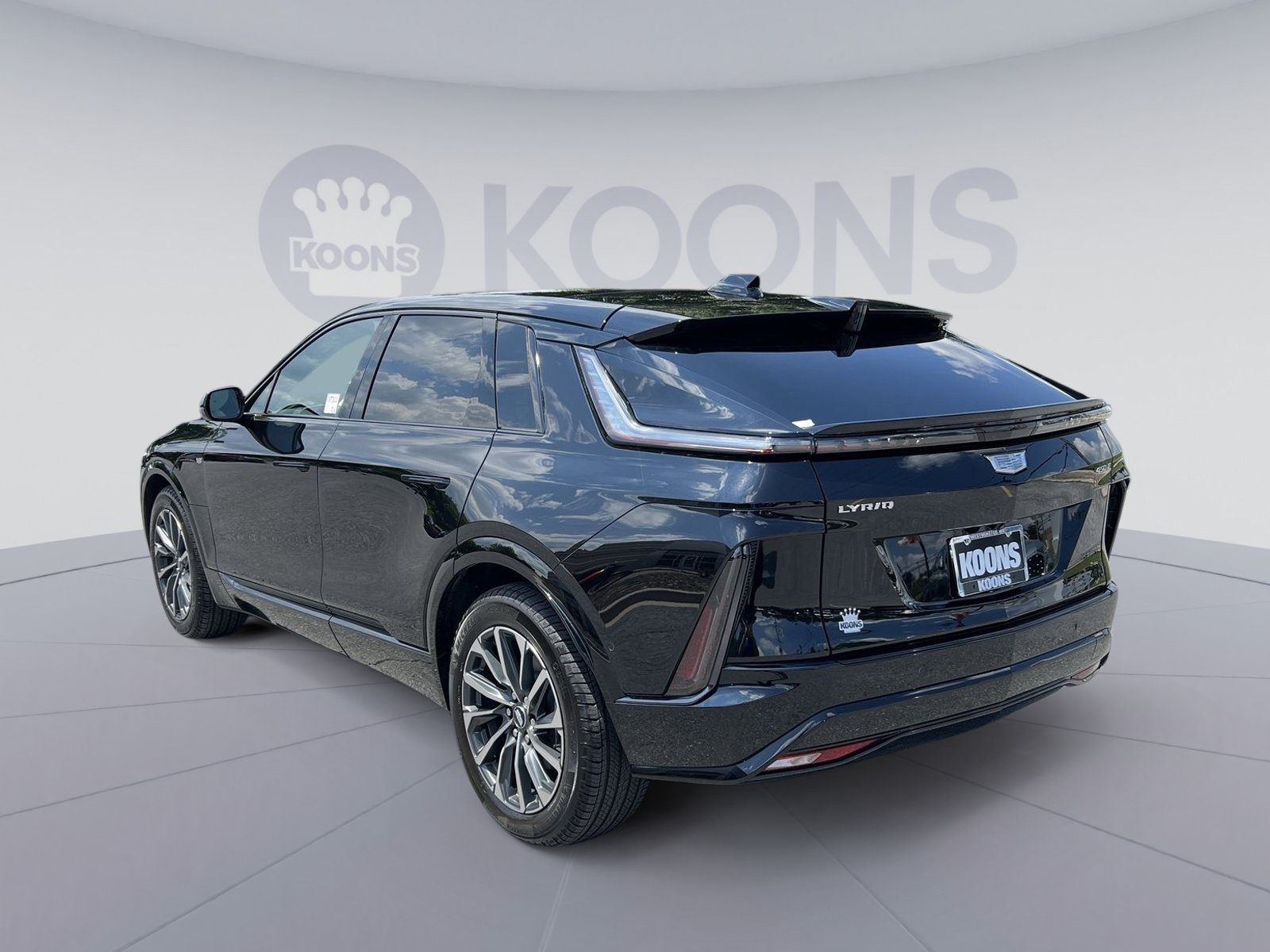Used 2026 Cadillac Lyriq Sport RWD image 4