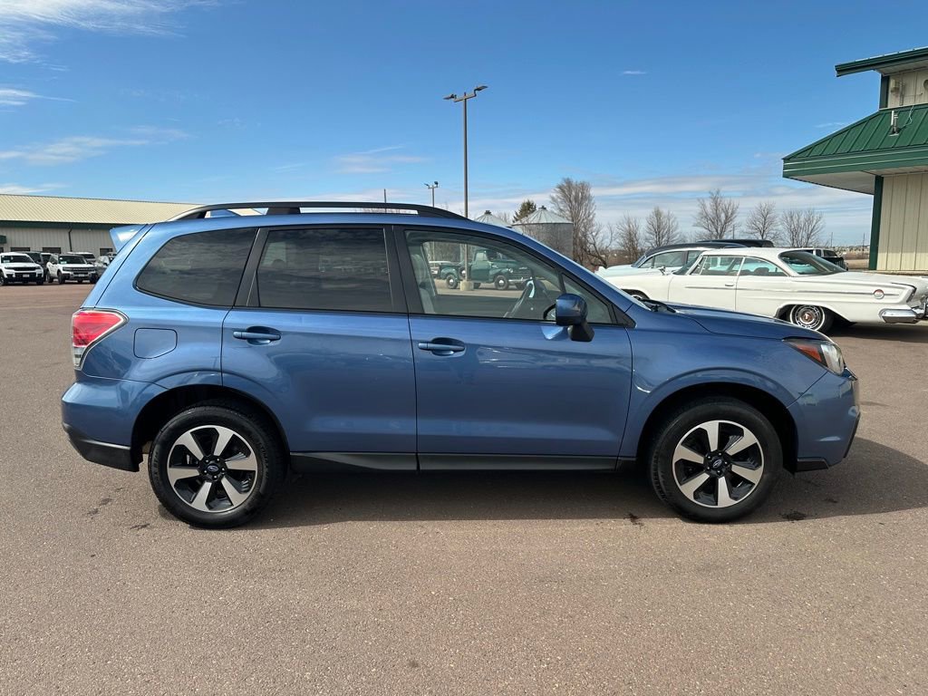 Used 2017 Subaru Forester 2.5i Premium w/ All-Weather Package image 34
