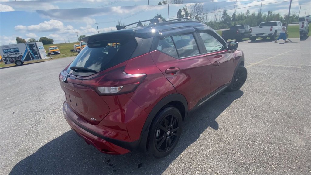 Used 2021 Nissan Kicks SR image 8