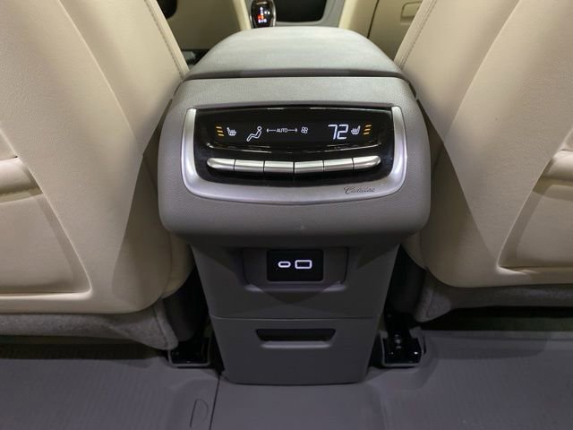 Used 2023 Cadillac XT6 Premium Luxury w/ Technology Package AWD/4WD image 76