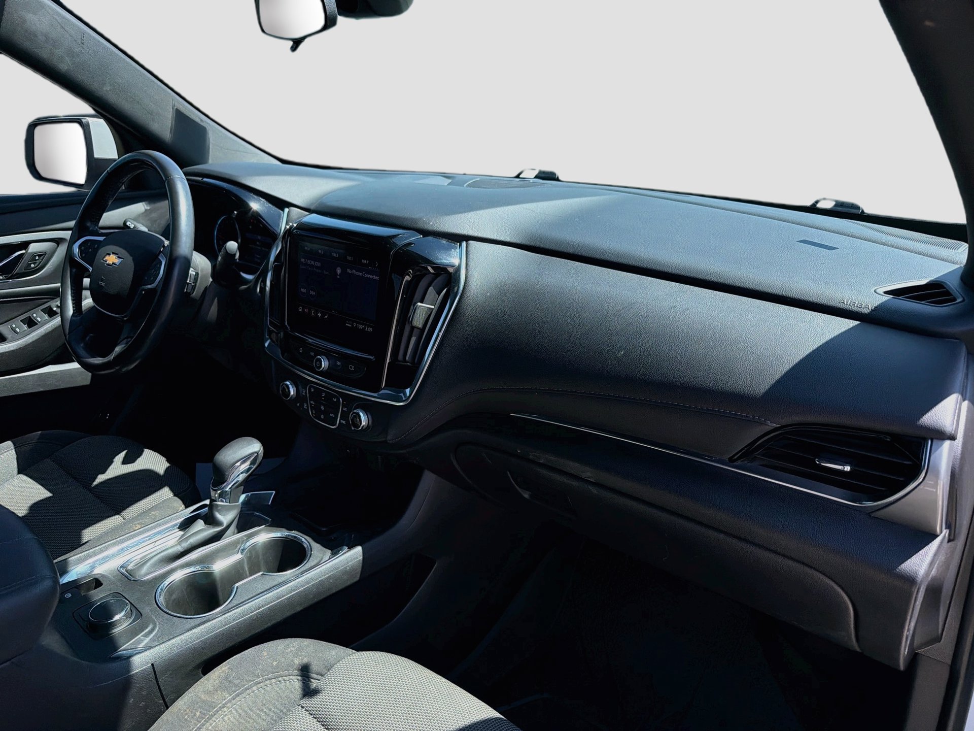 Used 2022 Chevrolet Traverse LT FWD image 32
