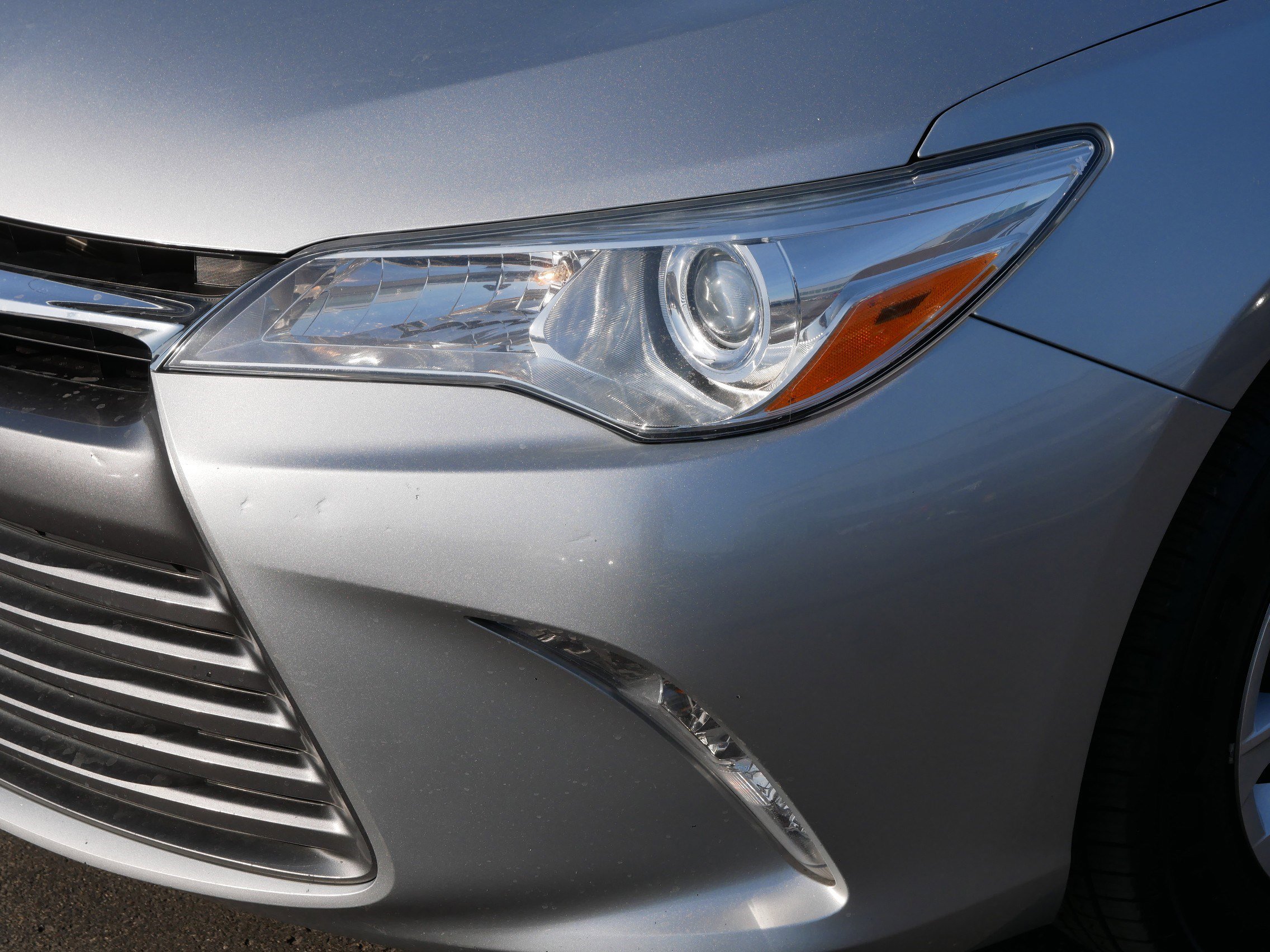Used 2015 Toyota Camry LE image 16