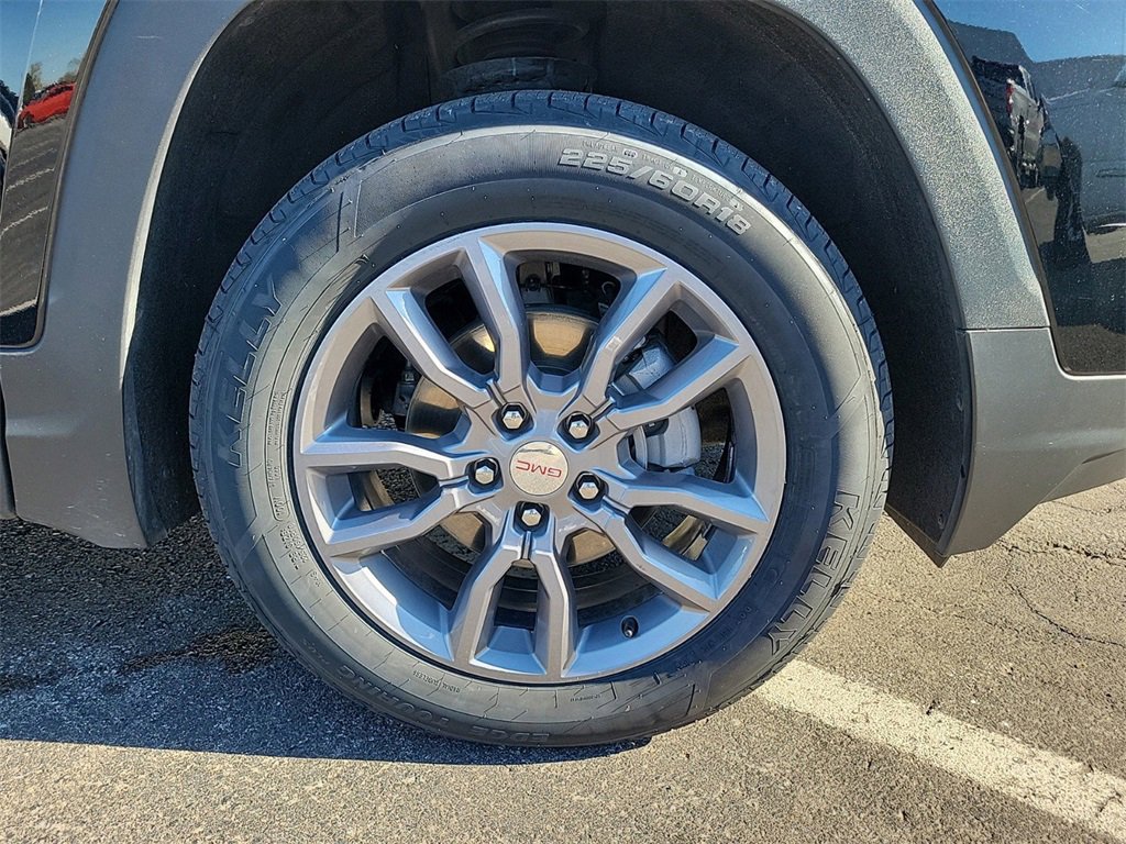 Used 2024 GMC Terrain SLT image 5