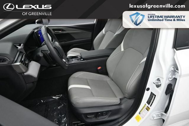 Used 2025 Toyota Camry SE w/ Multimedia Upgrade Package FWD image 24