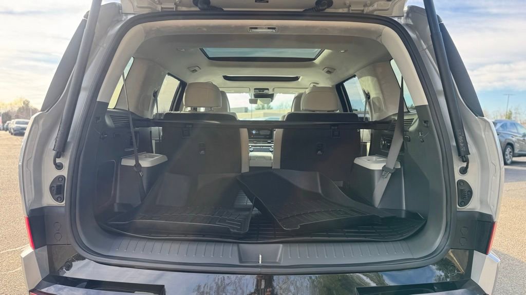 Used 2024 Hyundai Santa Fe Calligraphy image 7