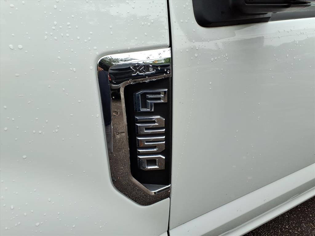 Used 2021 Ford F250 XL w/ Power Equipment Group image 11