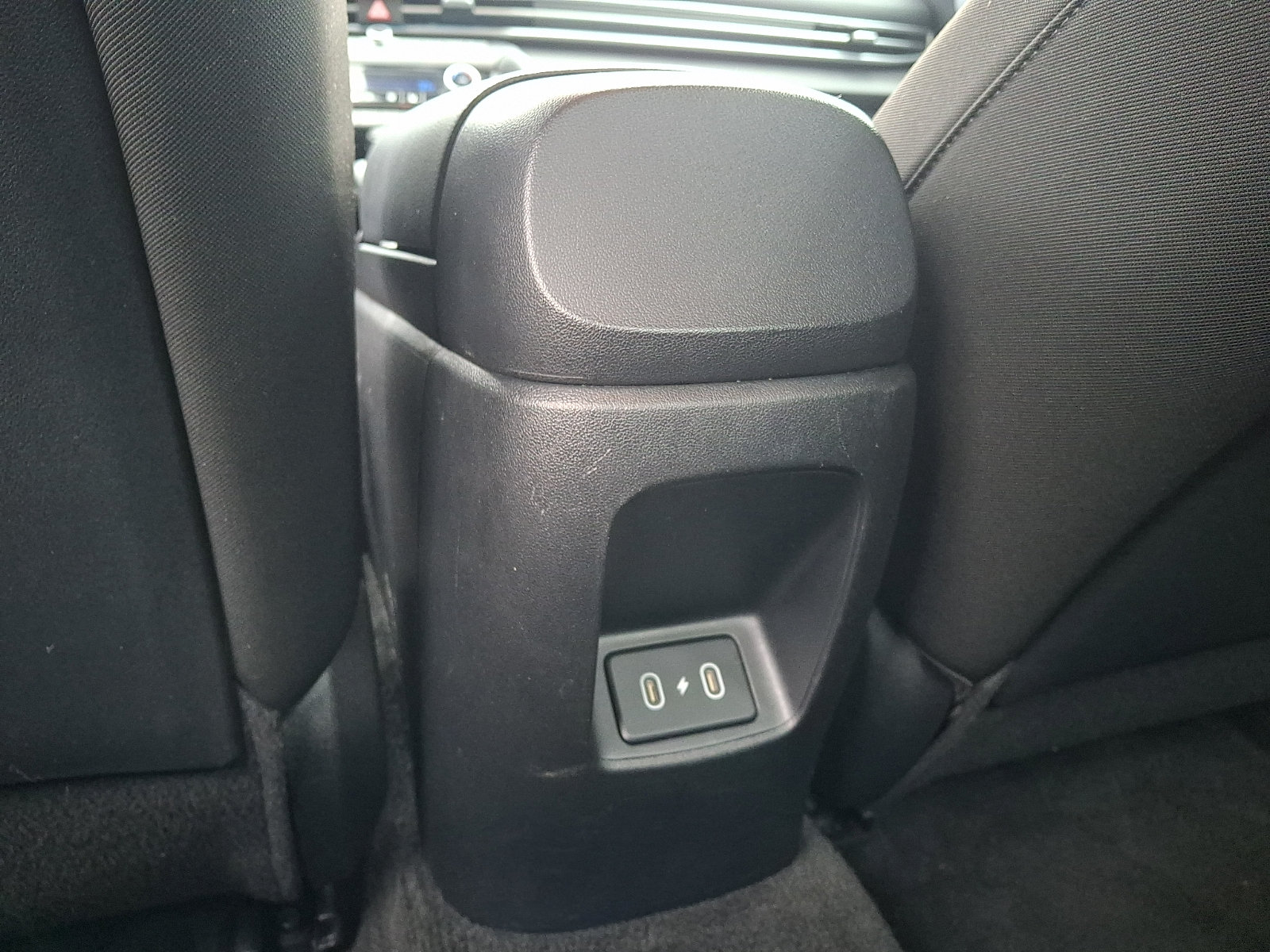 Used 2024 Hyundai Elantra SEL FWD image 11