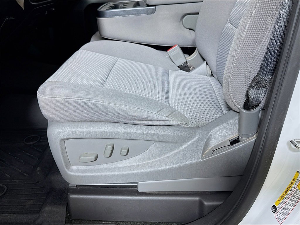 Used 2018 Chevrolet Silverado 1500 LT w/ Texas Edition image 16