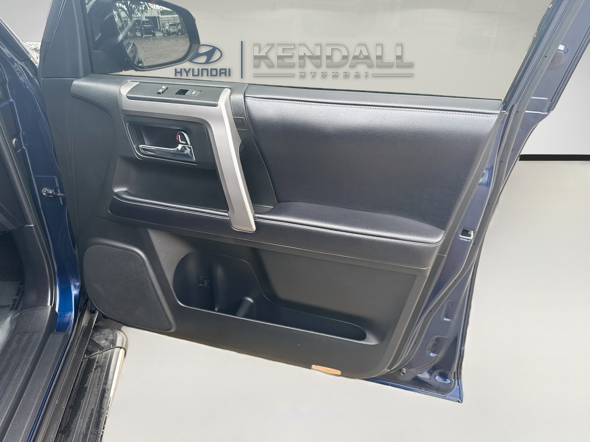 Used 2019 Toyota 4Runner SR5 RWD image 31