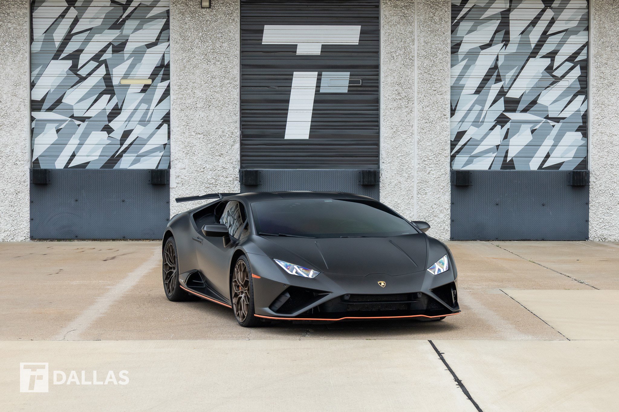 Used 2022 Lamborghini Huracan EVO RWD video 1
