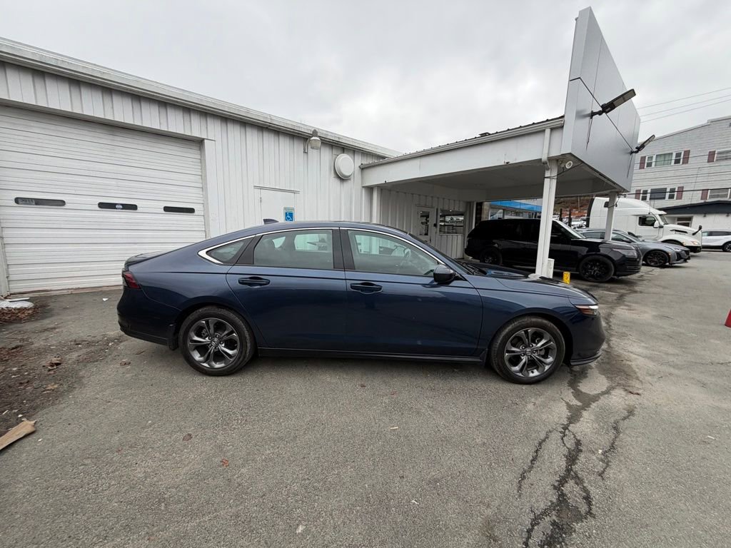 Used 2023 Honda Accord EX image 6