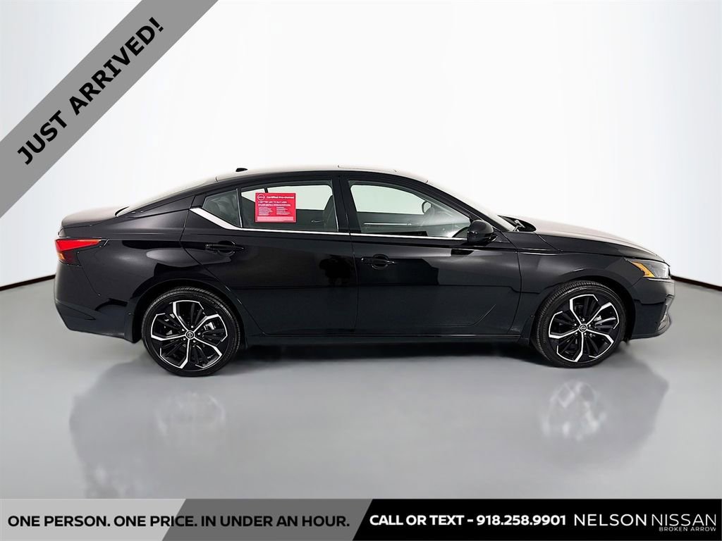 Certified 2025 Nissan Altima 2.5 SR w/ SR Premium Package image 4