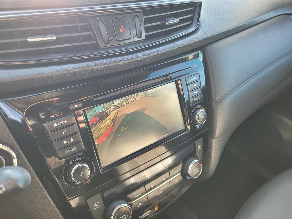 Used 2019 Nissan Rogue SV FWD image 15