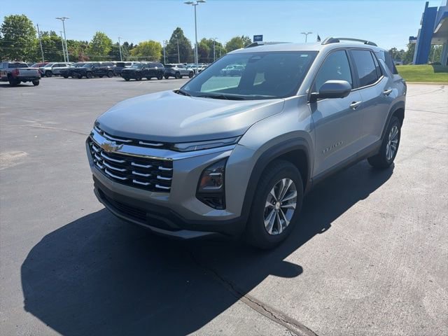 Used 2025 Chevrolet Equinox LT w/ Convenience Package II AWD/4WD image 7