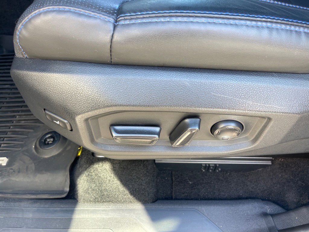 Used 2024 Toyota Tundra Platinum image 9