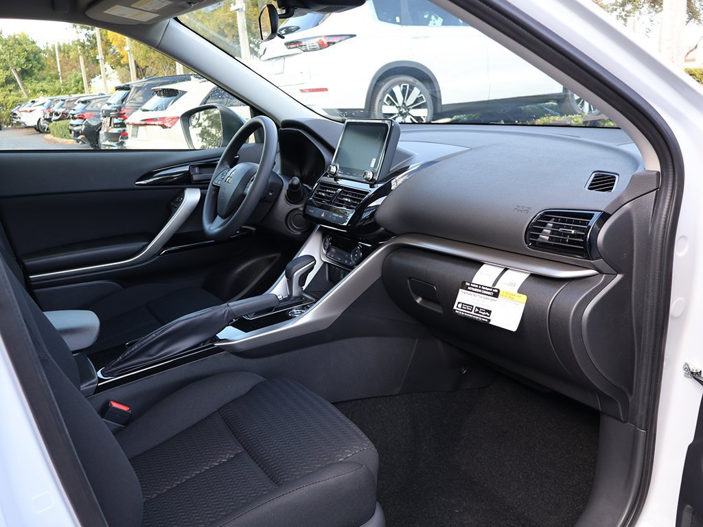 New 2026 Mitsubishi Eclipse Cross LE AWD/4WD image 25