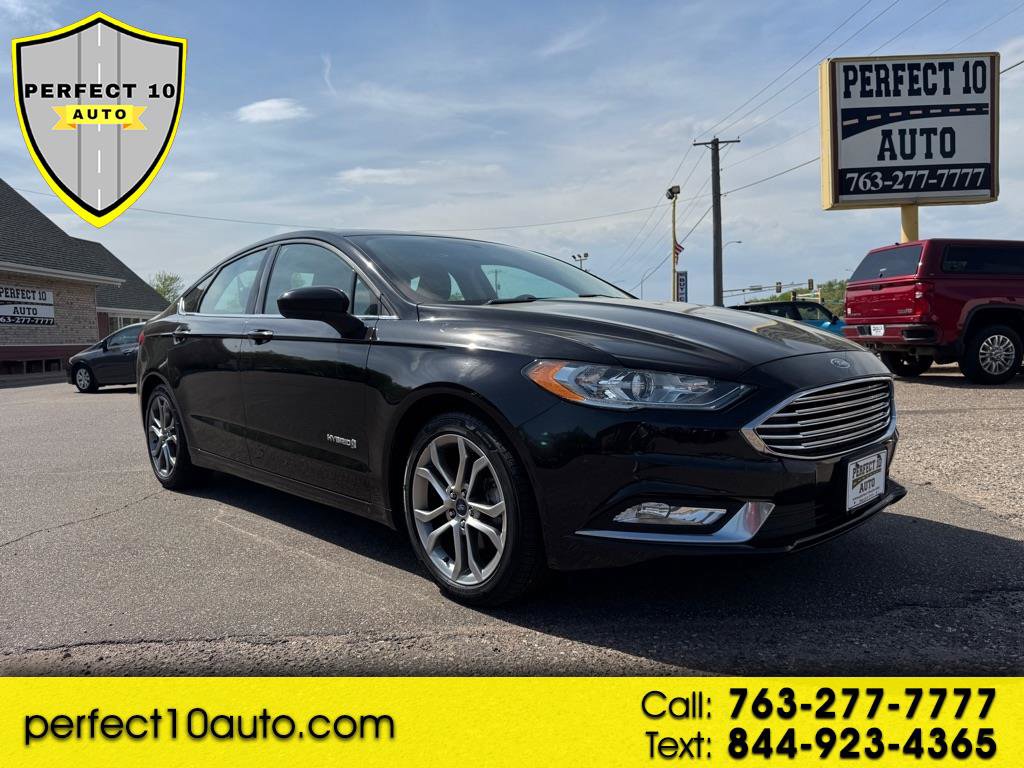 Used 2017 Ford Fusion SE w/ Equipment Group 601A image 1