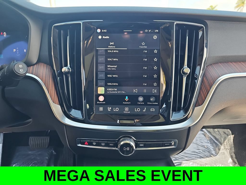Used 2025 Volvo V60 B5 Cross Country Plus AWD/4WD image 20
