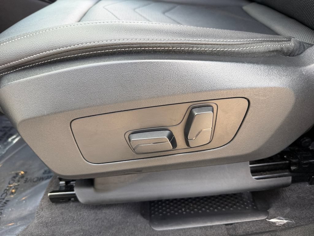 Used 2023 BMW X1 xDrive28i AWD/4WD image 15