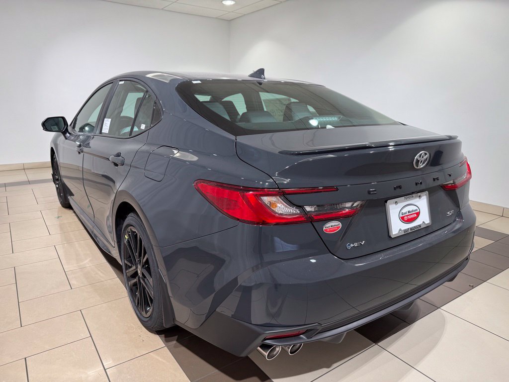 New 2027 Toyota Camry SE w/ Convenience Package FWD image 3