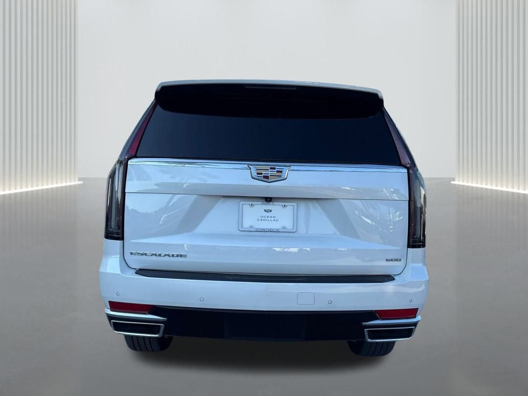 Certified 2024 Cadillac Escalade Luxury image 7