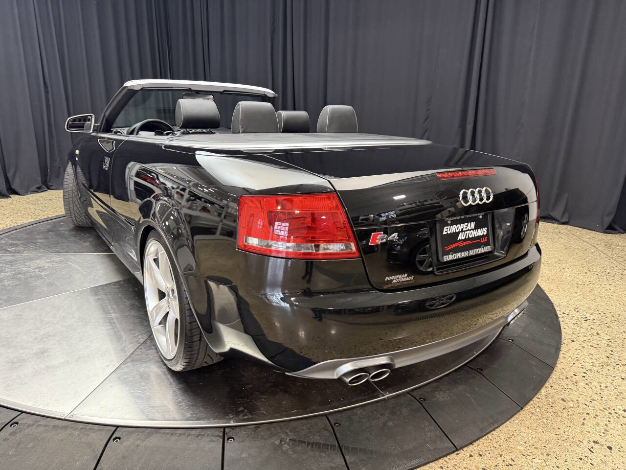 Used 2009 Audi S4 Cabriolet image 13