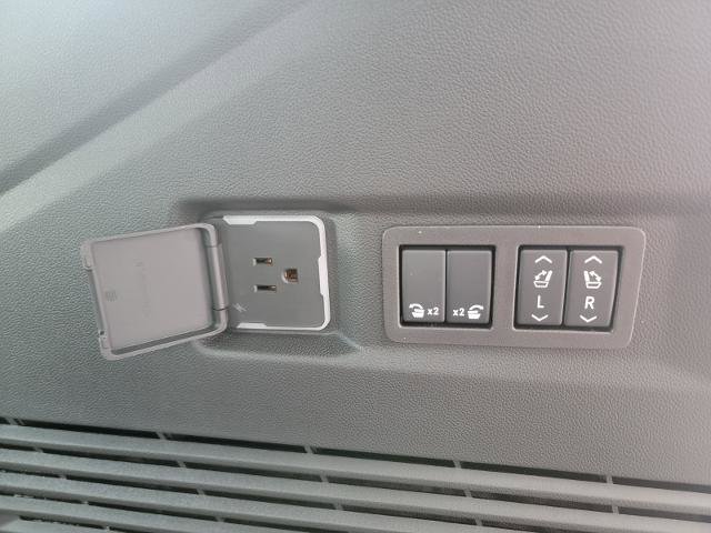 New 2026 Chevrolet Tahoe High Country image 17