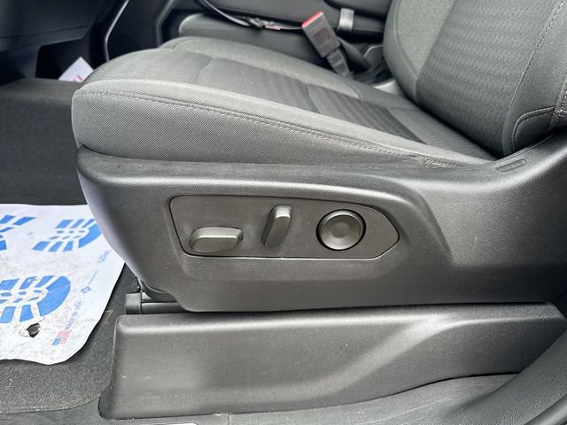 Used 2022 Chevrolet Silverado 1500 LT AWD/4WD image 12