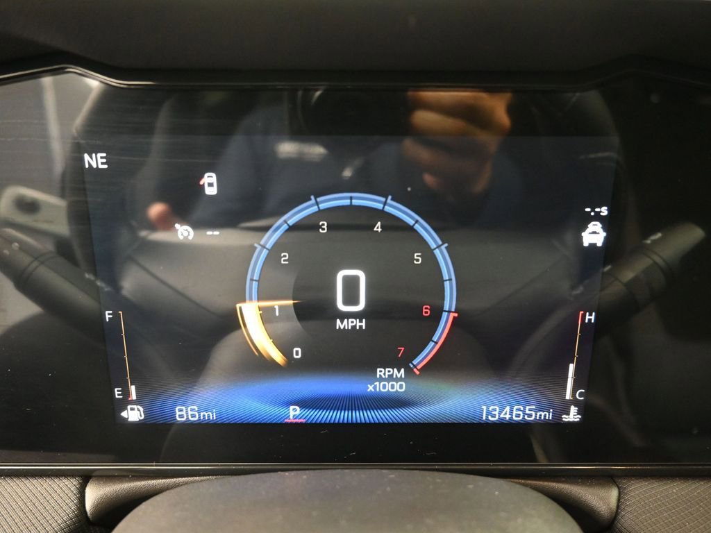 Used 2025 Chevrolet TrailBlazer LS FWD image 11