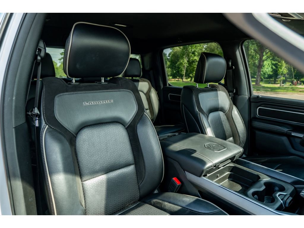 Used 2023 RAM 1500 Laramie AWD/4WD image 18