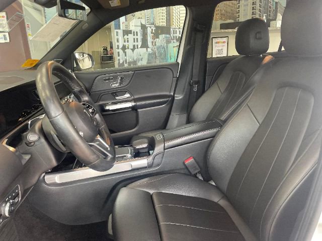Used 2021 Mercedes-Benz GLB 250 w/ Premium Package image 18