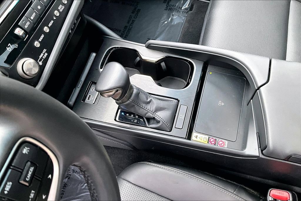 Used 2024 Lexus ES 350 w/ Premium Package image 18