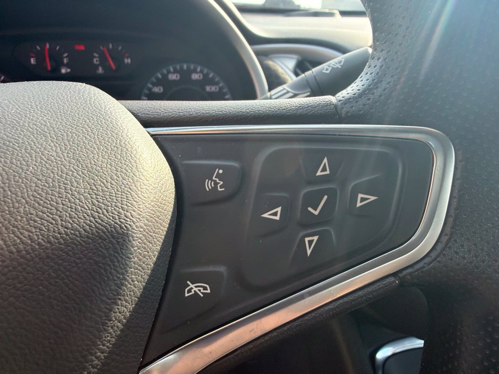 Used 2023 Chevrolet Malibu LT FWD image 16