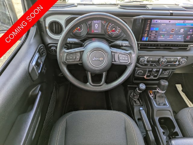 Certified 2024 Jeep Gladiator Sport AWD/4WD image 12